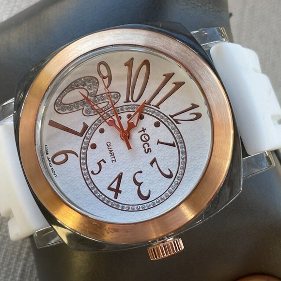 TOCS Wristwatch Gold Tone Case Quartz Analog Unisex Watch White Rubber Band - Picture 3 of 11